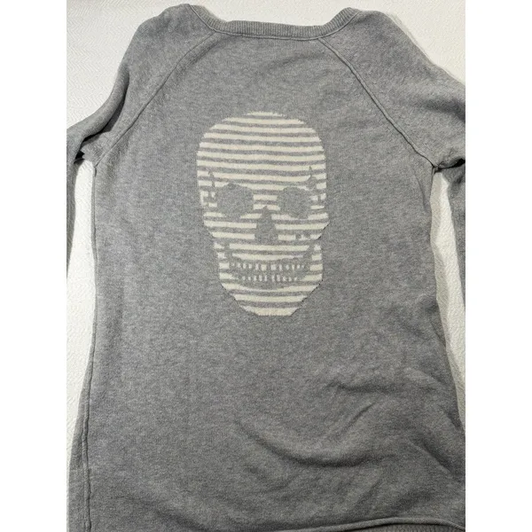 Skull Cashmere Womens S Gray V-Neck Pullover Sweatshirt Skull Logo Stripe - Image 4