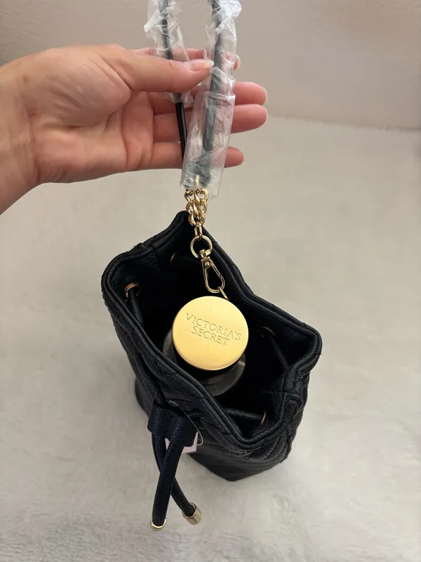 NWT Victoria's Secret VS V-Quilt Perfume Pouch - Image 4