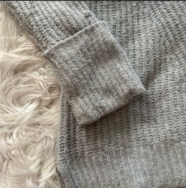 Sweater - Image 2