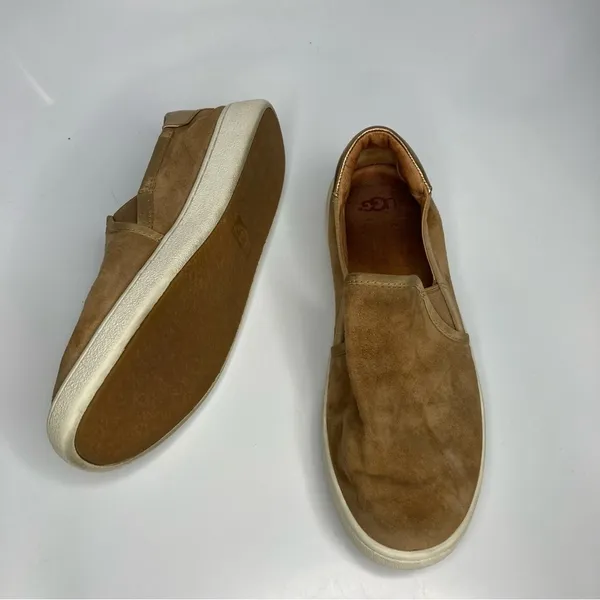 UGG suede slip‎ on shoes size 8.5 - Image 6