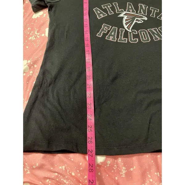 NFL Team Apparel Atlanta Falcons Women's V-Neck T-Shirt Black Size L - Image 7