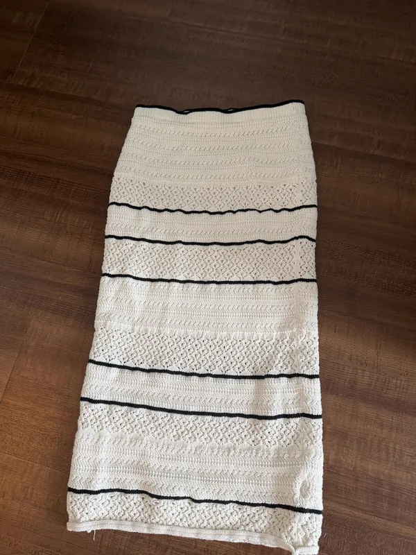 Abercrombie and Fitch White and Black Crochet Set - Image 3