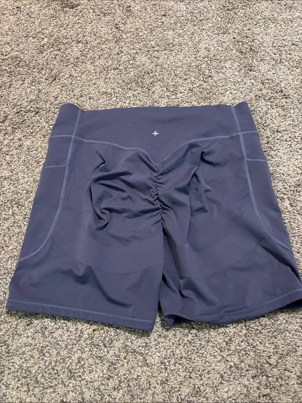 Halara Shorts size XL - Image 2