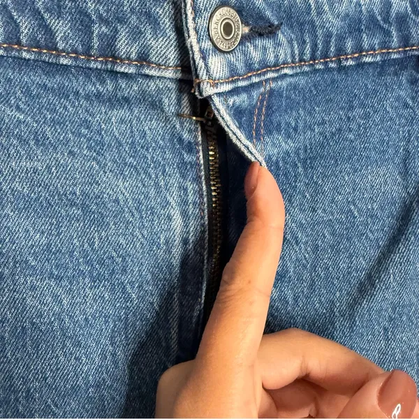 Abercrombie & Fitch The 90's Straight Ultra High Rise Medium‎ Wash Raw Hem 16/33 - Image 8