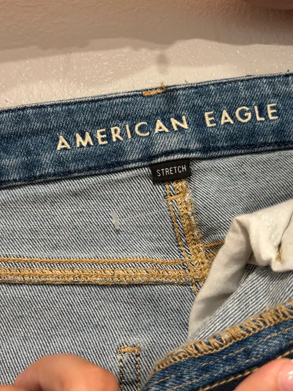 American Eagle Jeans Mom - Image 2