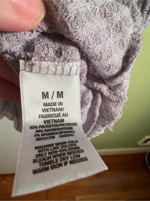 Aeropostale Women’s Size Medium V-Neck Thermal Top‎ Light Purple Lavender Waffle - Image 10