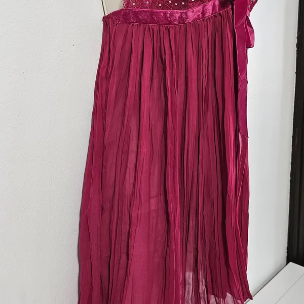 Victoria's Secret Pleated Embellished Babydoll - Claret Red - Size M - 11211557 - Image 5