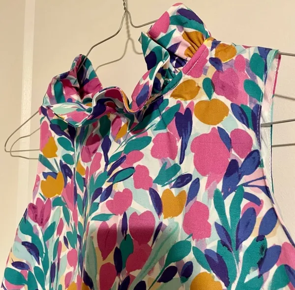NWT Tyler Boe Claudette Ruffle Neck Tulips Top - Image 6