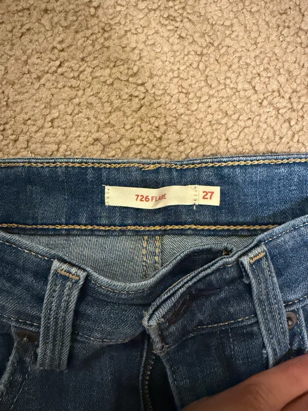 Levi’s Flare Jeans High-Rise - Image 2