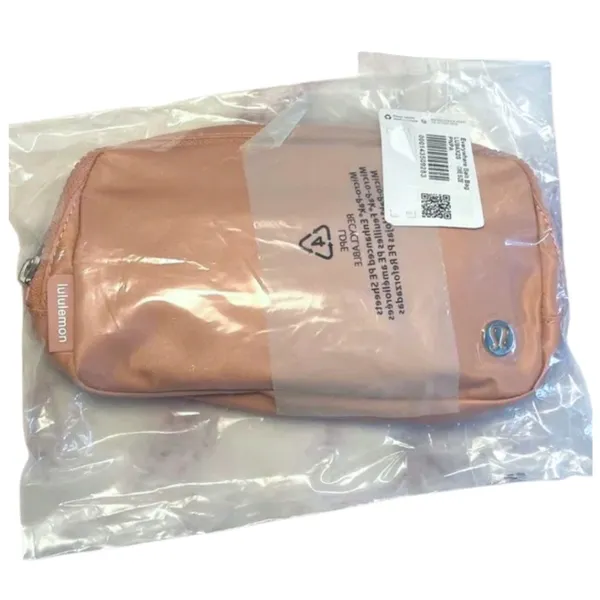 NWT Lululemon Everywhere Belt Bag Pink Pastel RARE | SOLD OUT - Image 4