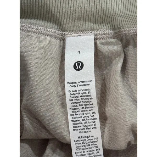 Lululemon Womens Shorts Beige Dance Studio High Rise Athletic Stretch Size 4 - Image 9