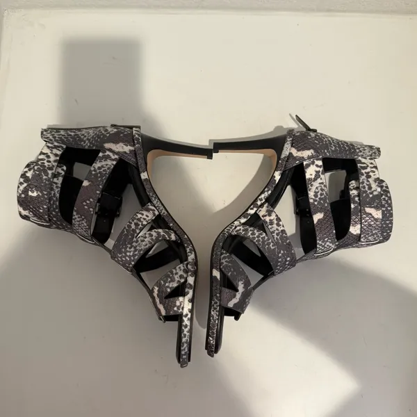 Vince Camuto Frenton Starlight Snake Print Cage Sandals Pewter Gray White 9 - Image 5