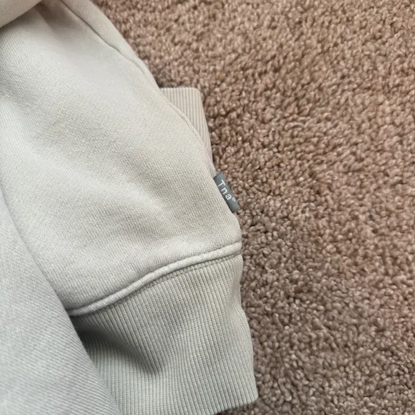 Aritzia TNA crewneck  - Image 4