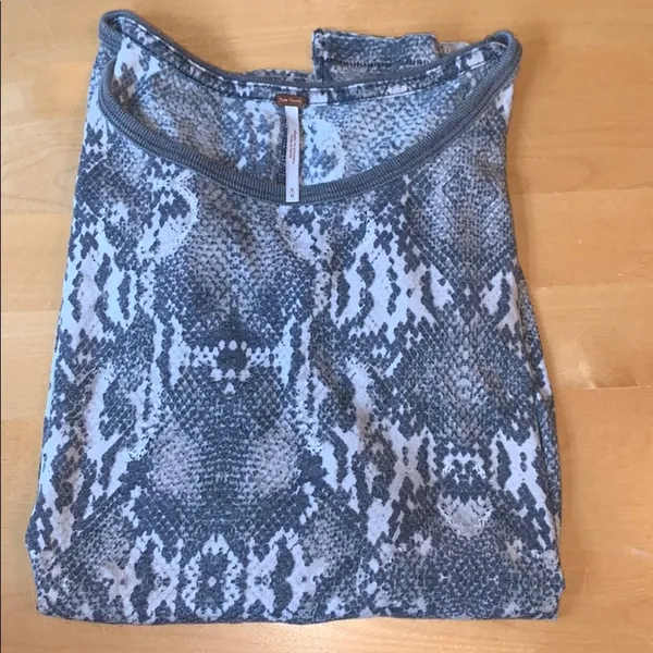 Free People NWT  Tourist Tee Snake - Image 4