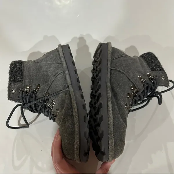 BearPaw Marie Suede Knit Gray Lace‎ Up Winter Ankle Boots Size 7 - Image 2