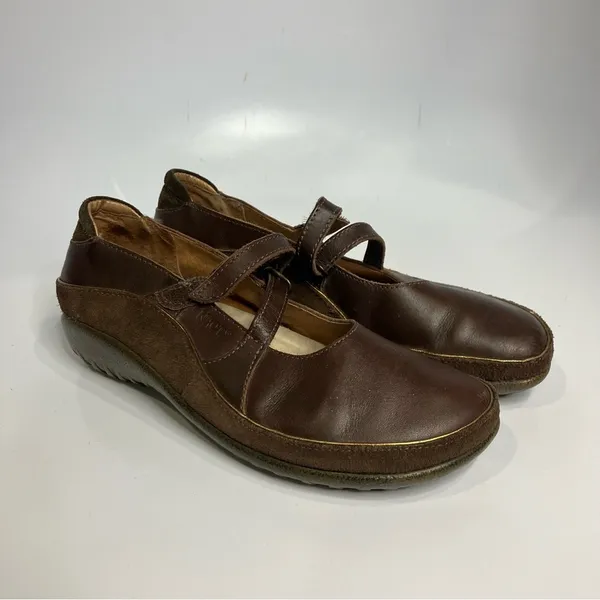 Naot Matai mary‎ Jane style shoes brown & gold leather size 37 - Image 3