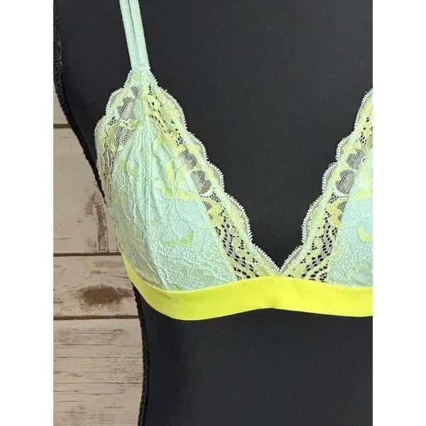 PINK Victoria's Secret mint green/neon yellow lace triangle bralette Size Medium - Image 2