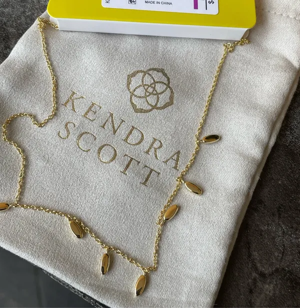 Kendra Scott Gold Necklace - Image 5