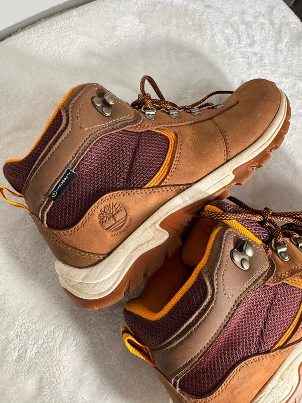 Timberland Women’s Mt. Maddsen Mid Waterproof Hiking Boots 8 Brown Leather - Image 2