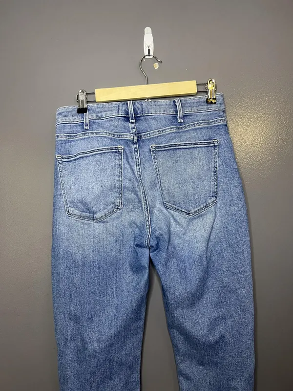 Abercrombie & Fitch Simone High Rise Ankle Flare Jeans Womens 6R Light Denim - Image 6