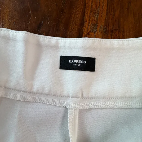 Express Editor Shortie Super High Rise Shorts White Tailored Trouser Style - Image 3