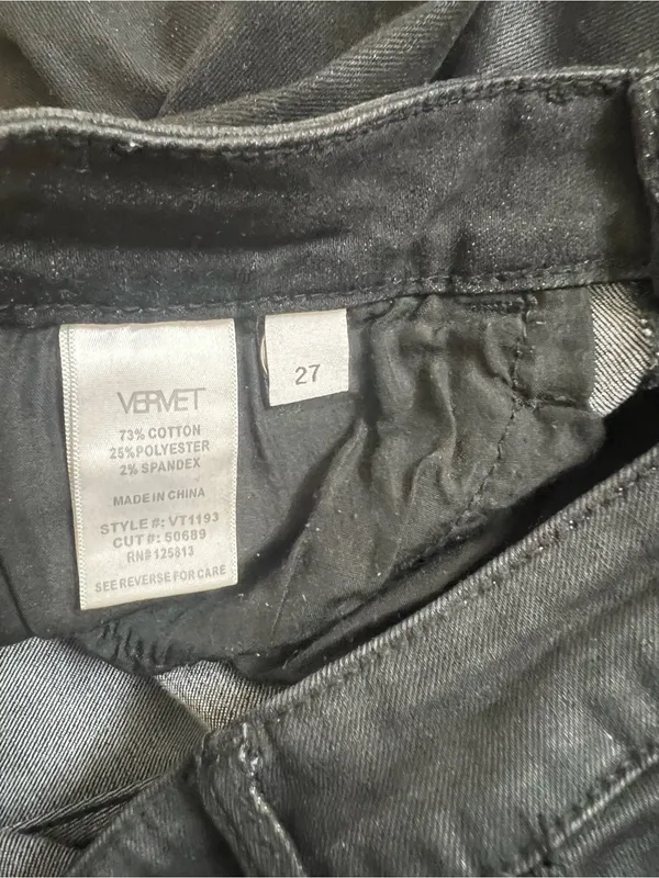 High-Rise Black Skinny Jeans with Button-Up Flyw - Image 9