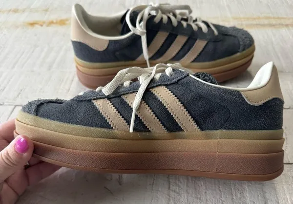 Adidas Gazelle Bold size 6 Grey/Magic Beige/Gum Platform Sneakers Suede Runs Big - Image 11