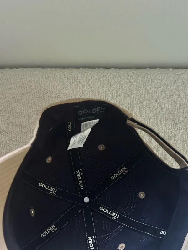 Aritzia Hat TNA - Image 4