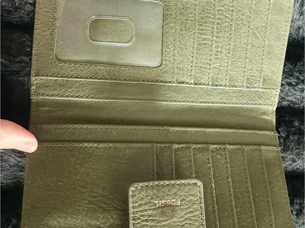 Fossil Olive Leather Snap Wallet with Pebble Texture - Image 5