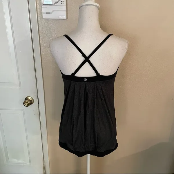 Lululemon Women’s Tank Top - Image 5