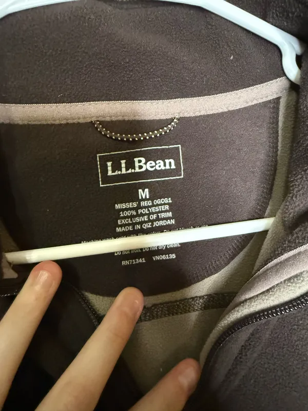 L.L. Bean Women’s brown fleece jacket size Med - Image 3