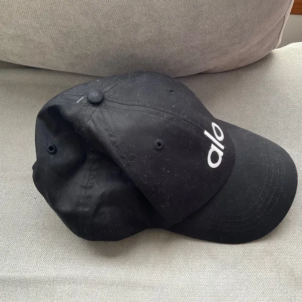 Alo Yoga Off-Duty Cap Black/White - Image 3