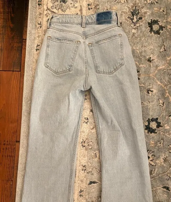 Abercrombie Curve Love 90s relaxed jean - Image 4
