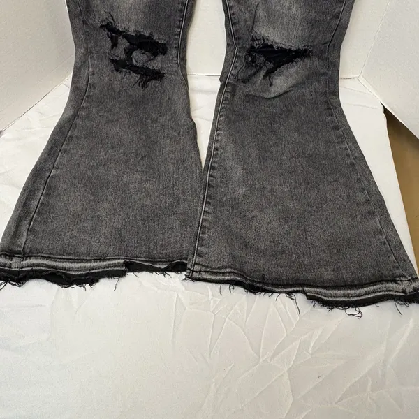 Risen Women's High Rise Distressed Raw Hem Flare Jeans 32/15 NWT - Image 4