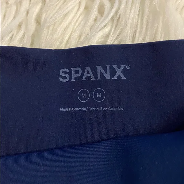 SPANX Navy High-Waist Bike Shorts size M BNWOT (O9) - Image 6