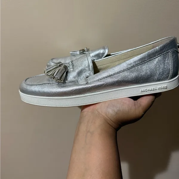 Michael Kors Loafers‎ Size 9 Leather Silver Metallic Callahan Moccasins U - Image 4