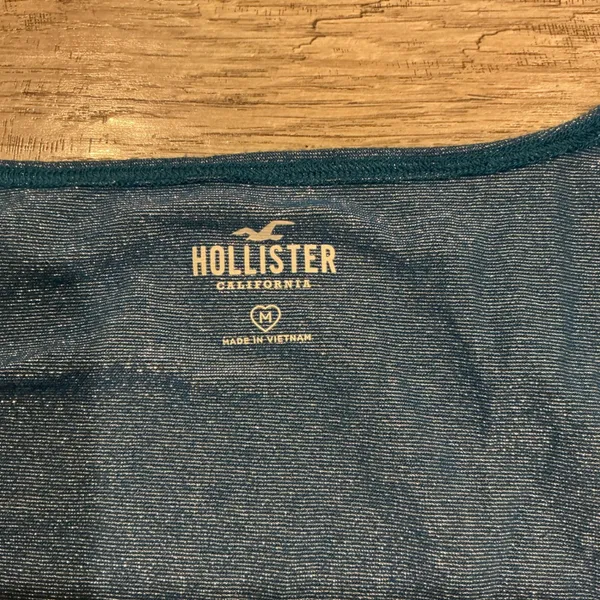 Hollister Long Sleeve Square Neck Glitter Top Blue Size‎ Medium - Image 3