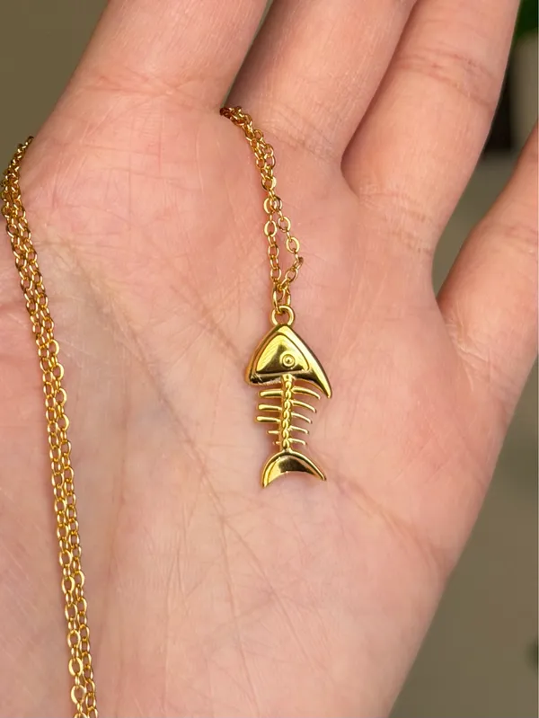 Handmade gold tone stainless steel fish necklace 🐟🌀 - Image 3