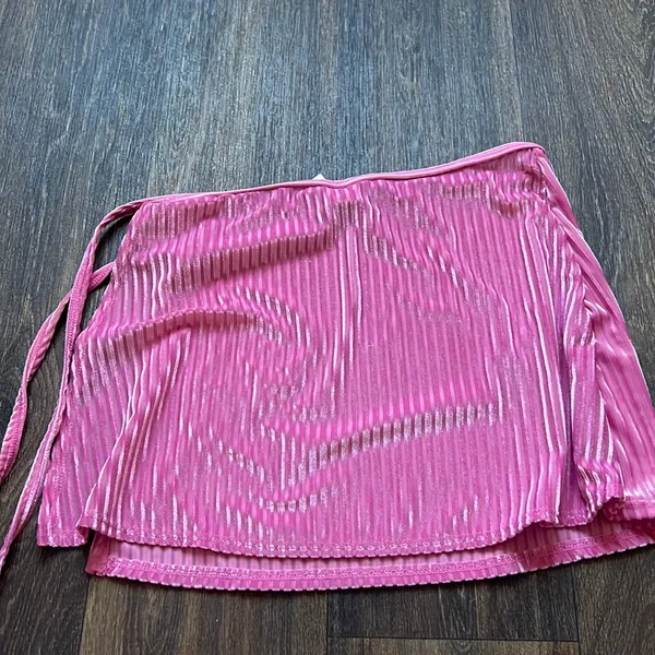 Dippin Daisys Pink Sarong - Image 3