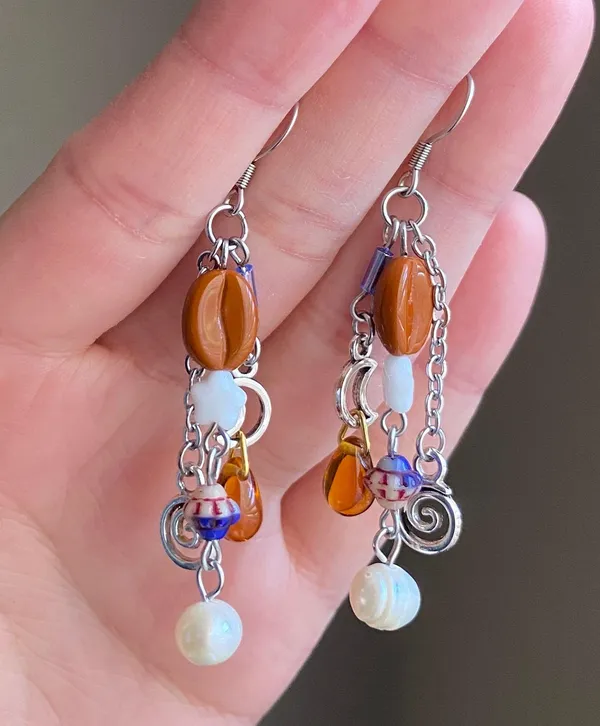 quality Czech glass beads mix dangle earrings💐☕️🍃MIDNIGHT COFFEE🌉 - Image 3