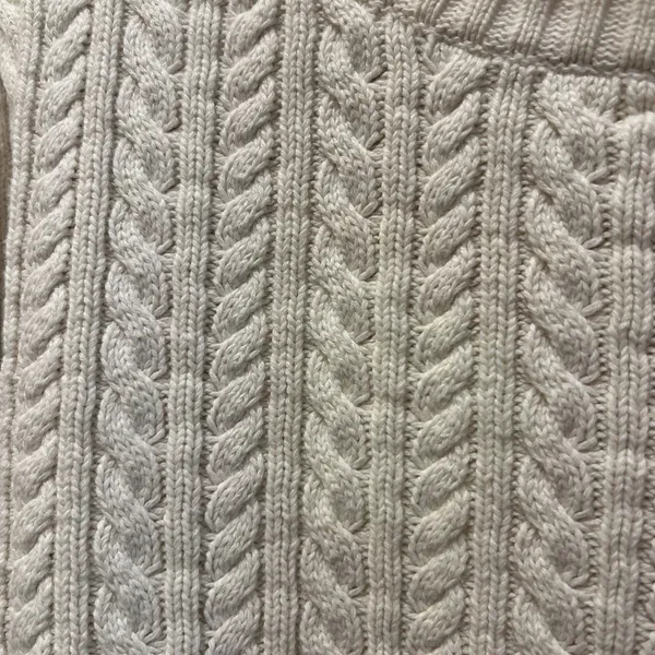 Lauren Ralph Lauren Sweater Cable Knit Quiet Luxury Preppy Cream measures size L - Image 3