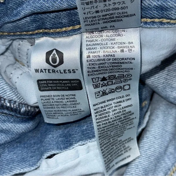 Levi’s ’94 Baggy Destructed Jeans Light Wash High Rise Straight Leg Size 25 x 31 - Image 7