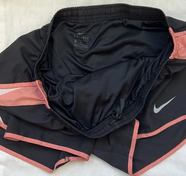 Nike Dri-Fit size L athletic shorts with undergarment attached elastic waistband - Image 5