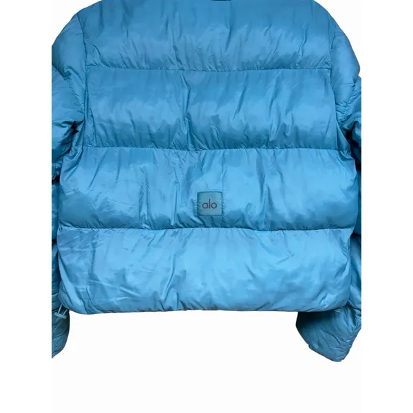 Aloha Island Alo Yoga Gold Rush Puffer Jacket‎ Chalk Blue Women's Size XS - Image 6