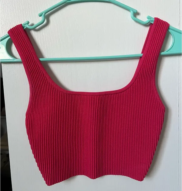 Aritzia Babaton Tank Top - Image 3