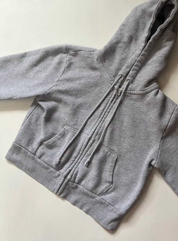 Brandy Melville sweatshirt - Image 3