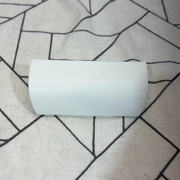 Michael Kors Sunglasses‎ Case OS White Saffiano Hard Shell Snap Closure - Image 7