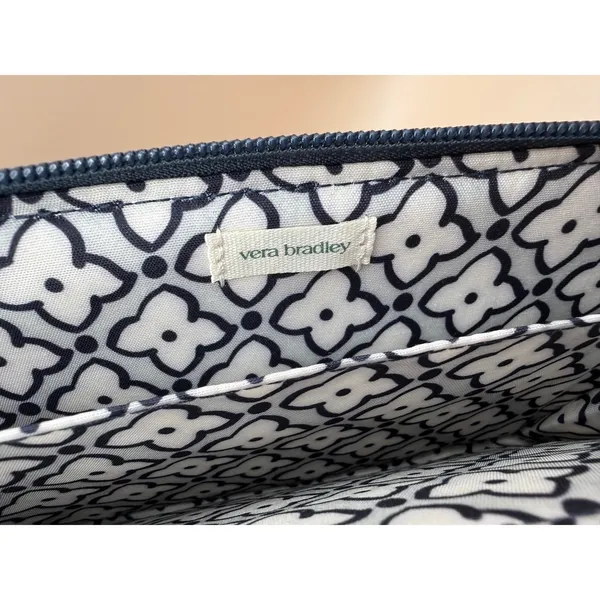 Vera Bradley Essential Tab Wallet Peacoat Ultralight‎ Quilted Navy Blue New - Image 5
