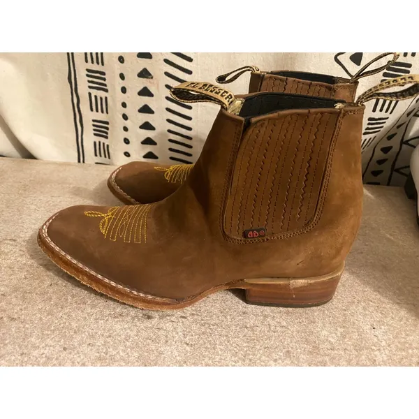 Besserro‎ Brown Suede Chelsea Ankle Boots Western Embroidered Leather 21 MEX - Image 3