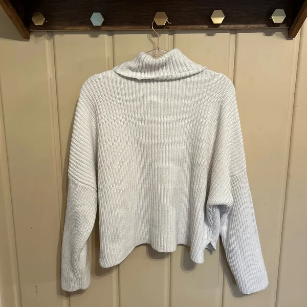 Abercrombie & Fitch Y2K Bone Chunky Ribbed Turtleneck Sweater - Image 2